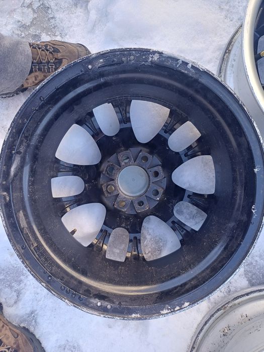 Jante aliaj de 17 inch 5x114,3 si 5x108 cu 10 găuri