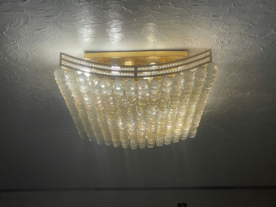 Люстра для дома большая