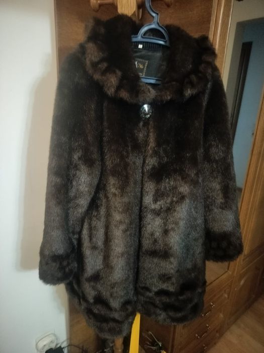 Полушубок женский норковый.