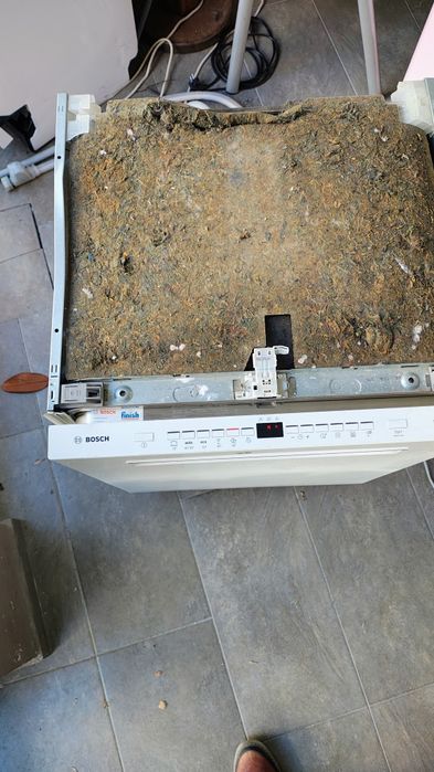 Съдомиялна  60см , Bosh,LG. Полувграждане !