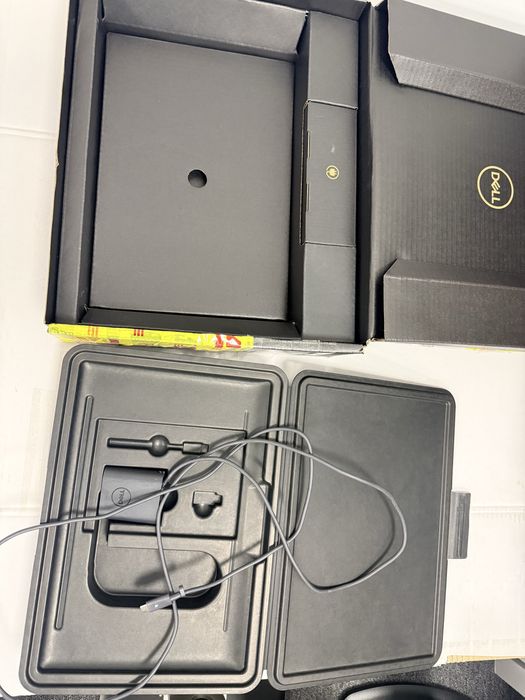 Dell XPS 9315 16GB, SSD 512GB, CPU i5 1230U