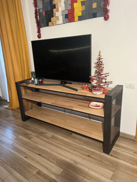 Comoda TV hand made - lemn masiv de fag si metal