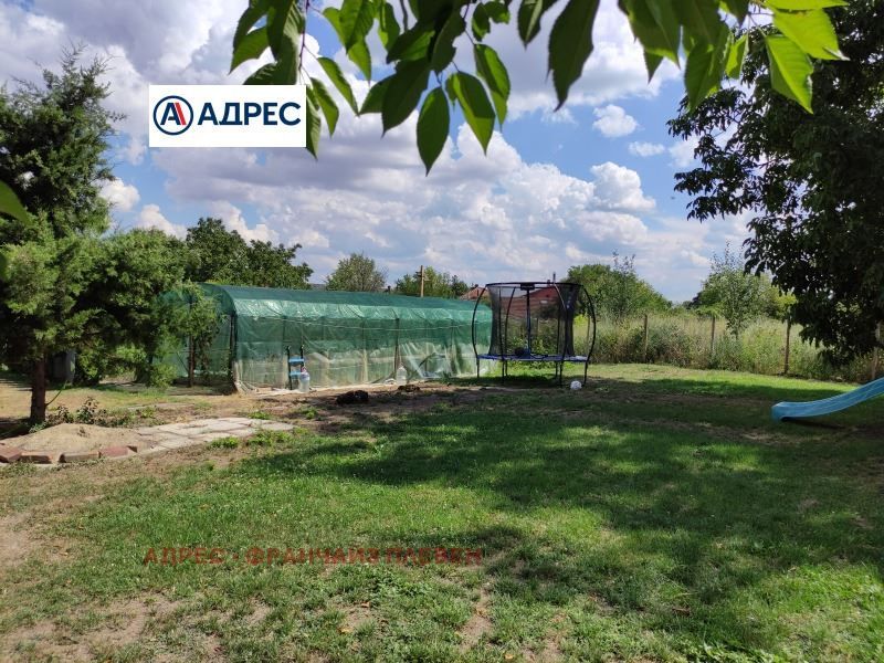 Къща в Плевен, област-с.Ясен площ 87 цена 270000