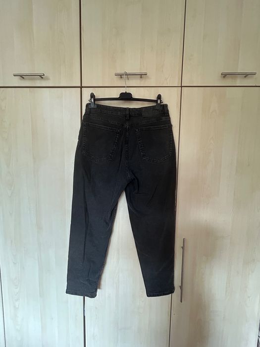 Черни(много тъмно сиви) дънки в размер EUR-42