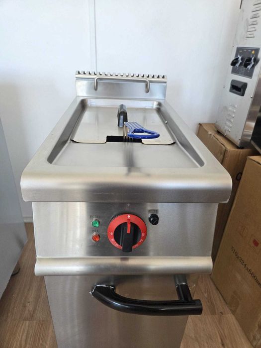 Friteuza profesionala 380V cu dulap robinet golire -TRANSPORT GRATUIT