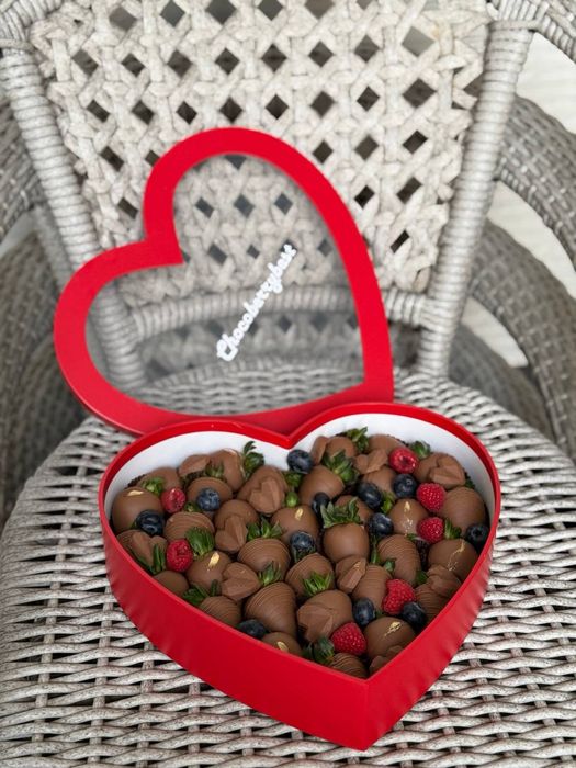 День Валентина Клубника в шоколаде