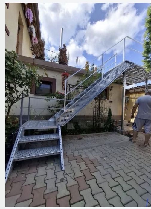 Vand scari zincate