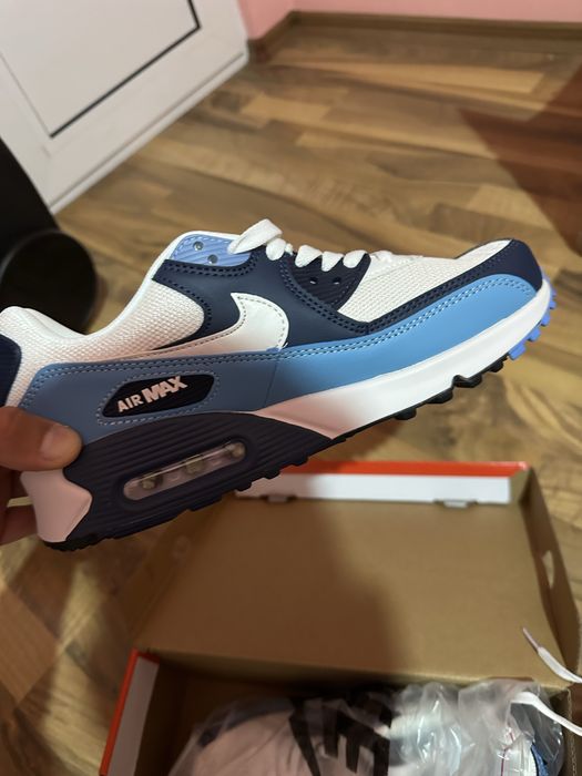 Nike Air Max.