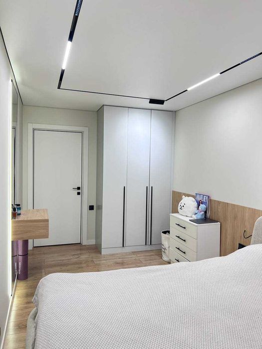 Продается 2х ком с новым ремонтом ы центре ор-р парк Бобура