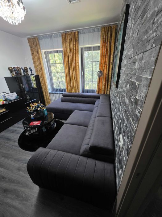 Vand coltar extensibil cu tetiere reglabile si lada de depozitare