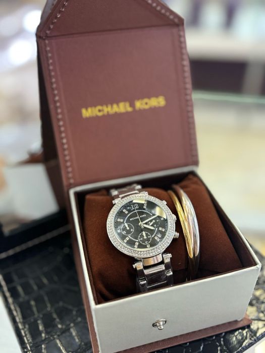 Продается наручные часы