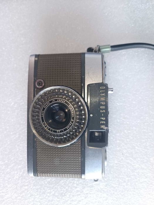 Aparat foto colectie OLYMPUS PEN EE-2 half frame