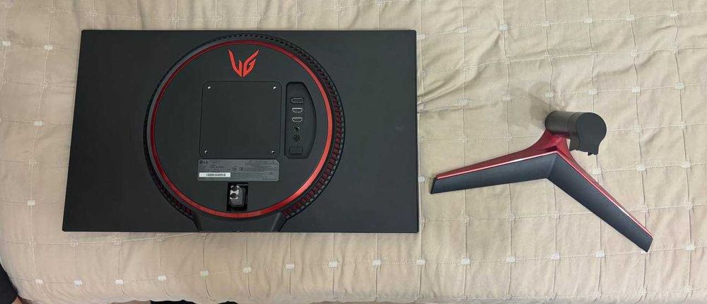 монитор LG UltraGear 24GN600-B 144hz