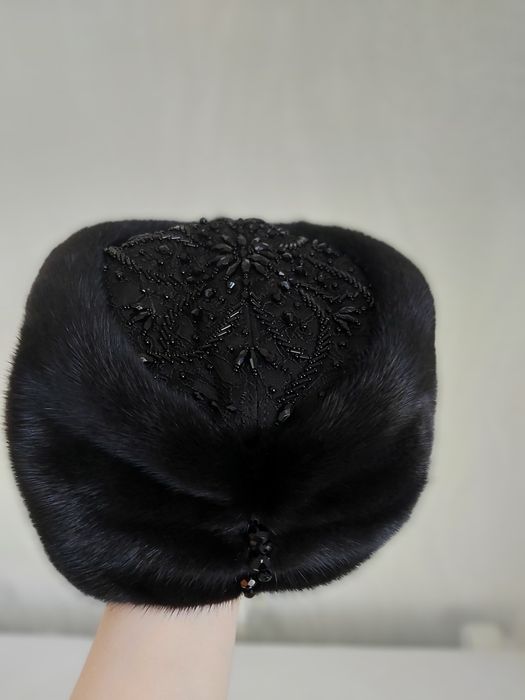 Продам норковая шапку