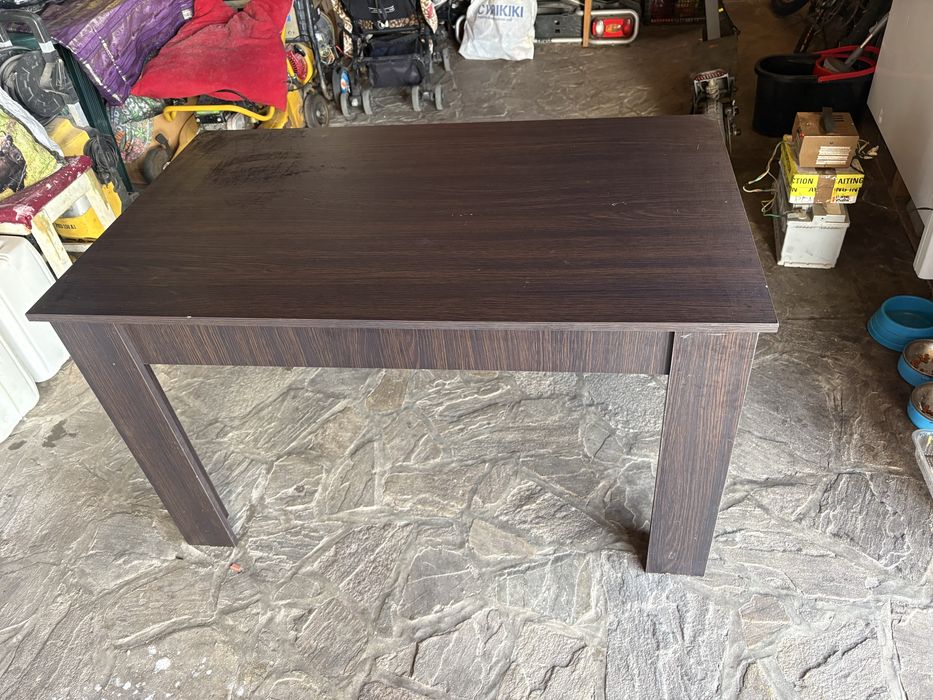 Masa living sufragerie