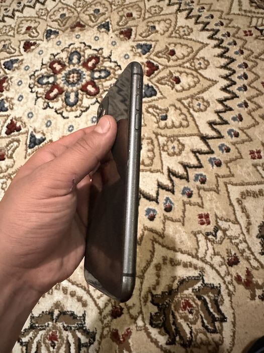 iPhone 11 64/71%