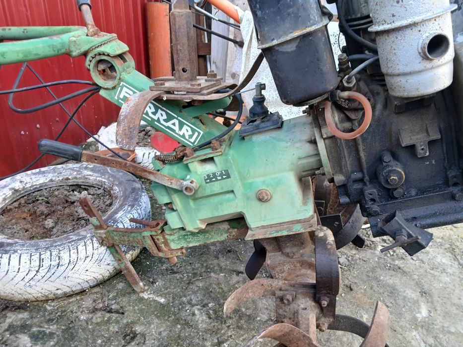 Vând motocultor diesel