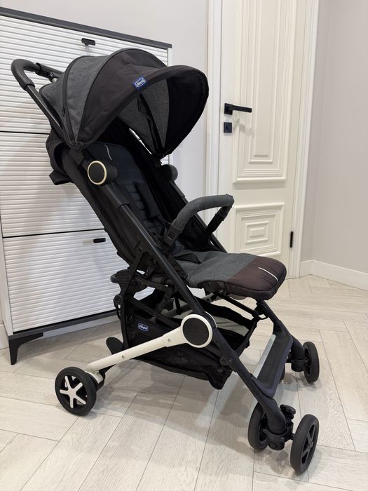 Прогулочная коляска Chicco