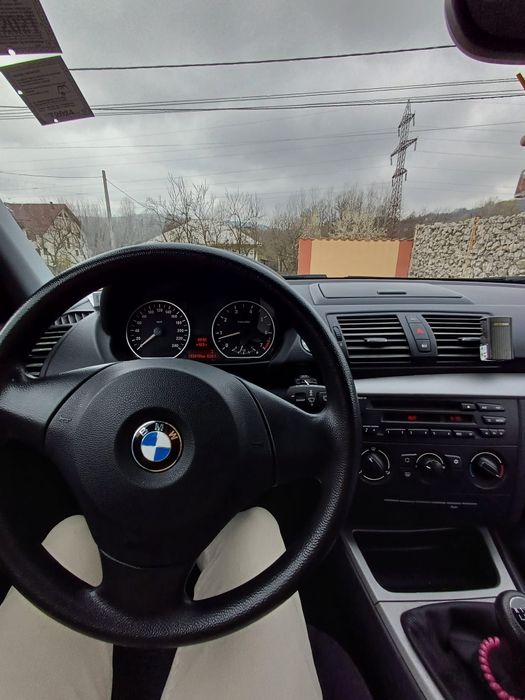 Vând BMW seria 1