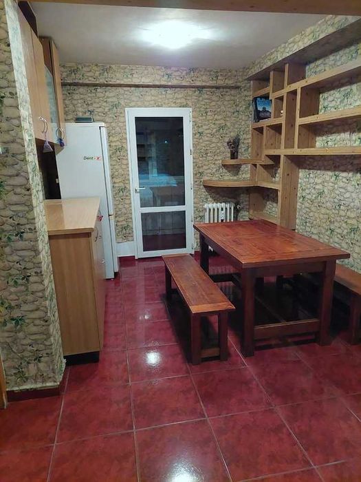 PARTICULAR inchiriez apartament 2 camere transformate in 3