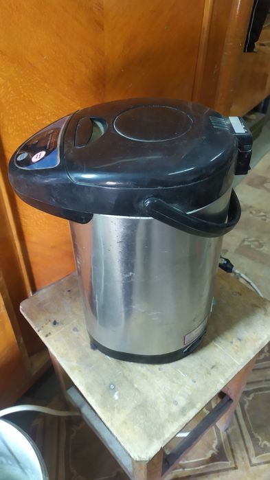 Термопот 4,8 л.        .