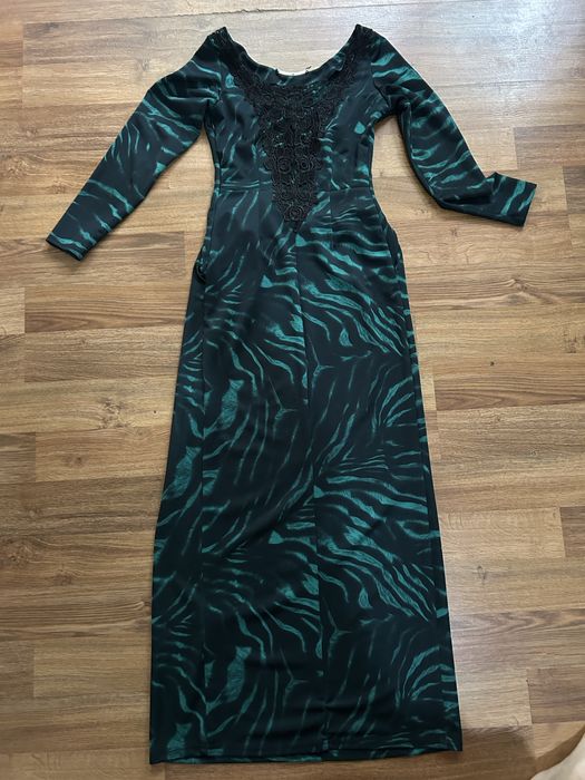 Роскошное женское платье