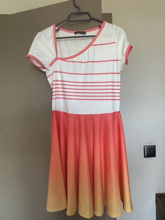 Дамска рокля