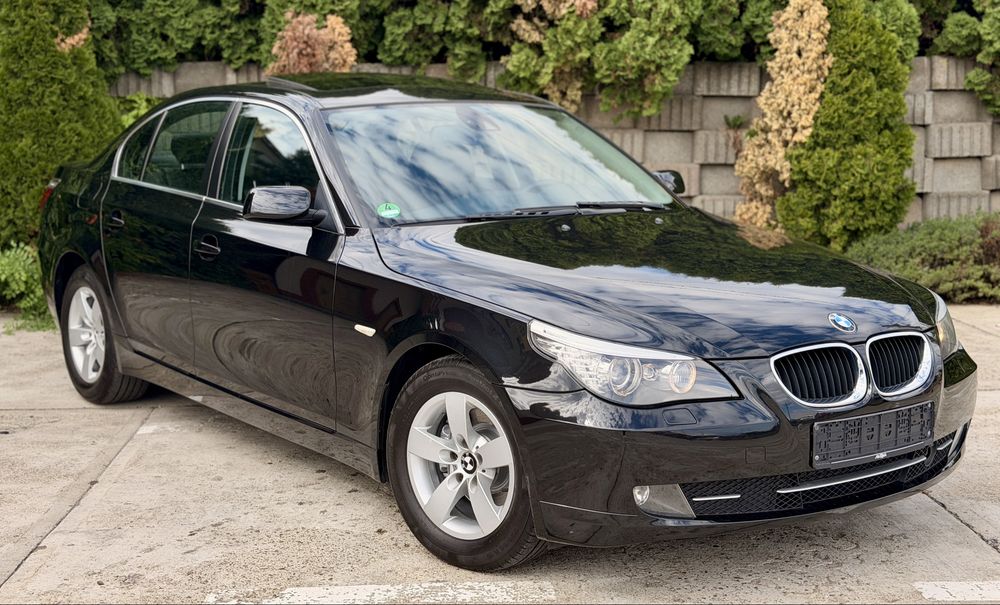 BMW Seria 5 E60 / 520d / 2009 / Night Vision / Soft Close / Scaune cu ventilatie / Comfort Acces