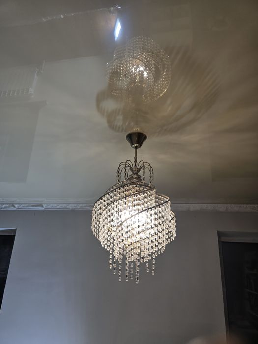 Люстры б/у 2 штуки