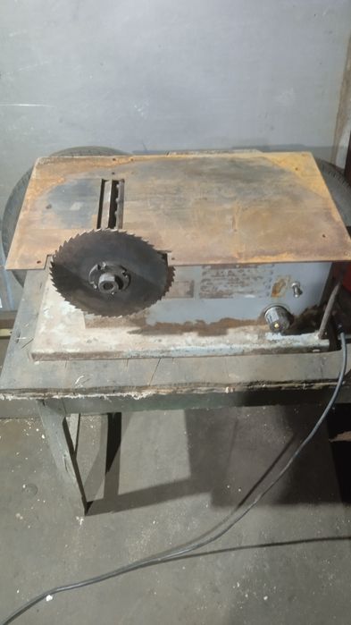 Продам циркулярную пилу