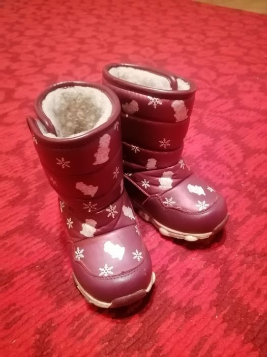 Продам дутыши на девочку