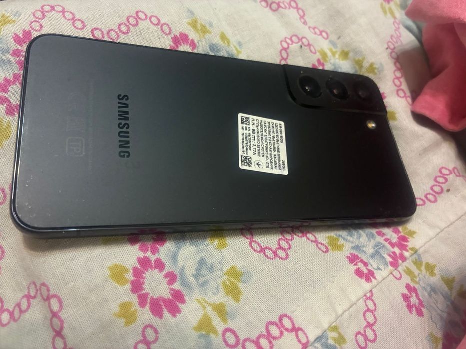 Самсунг s22 256 гб. в хорошем состоянии