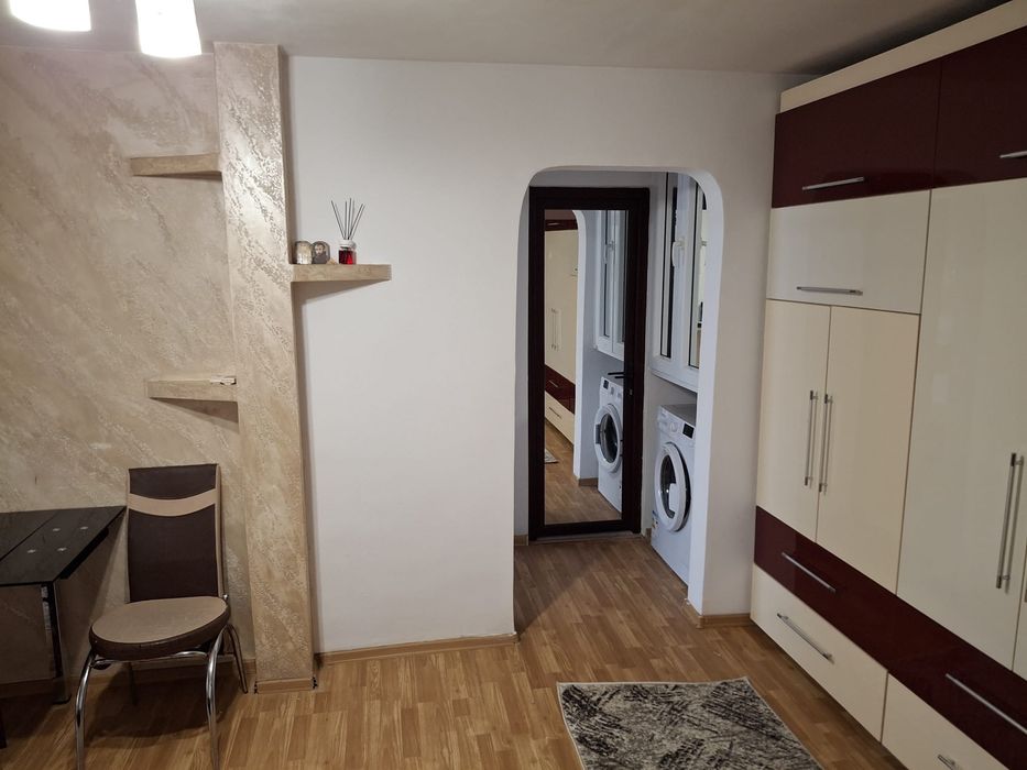 Apartament 2 camere - zona Gura Leului