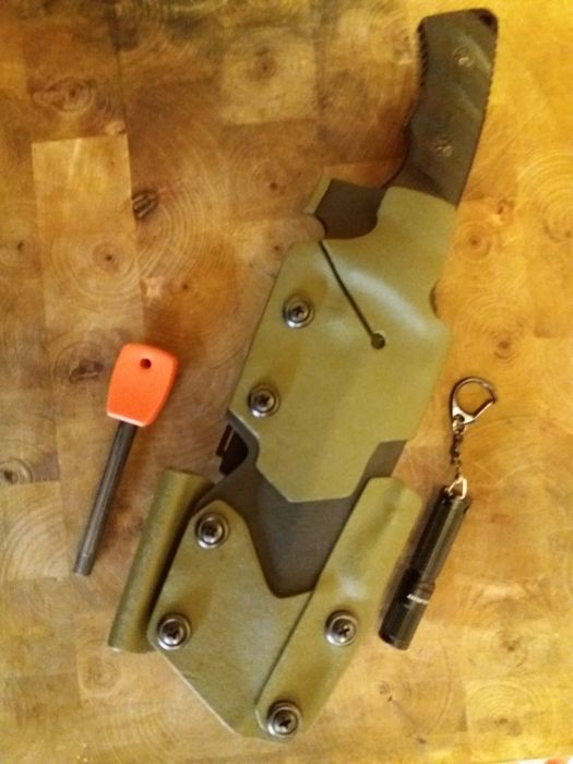 Cutit teaca Kydex bushcraft vanatoare camping supravietuire