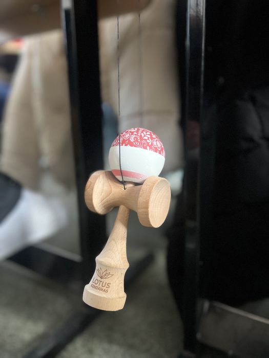 kendama lotus bloom