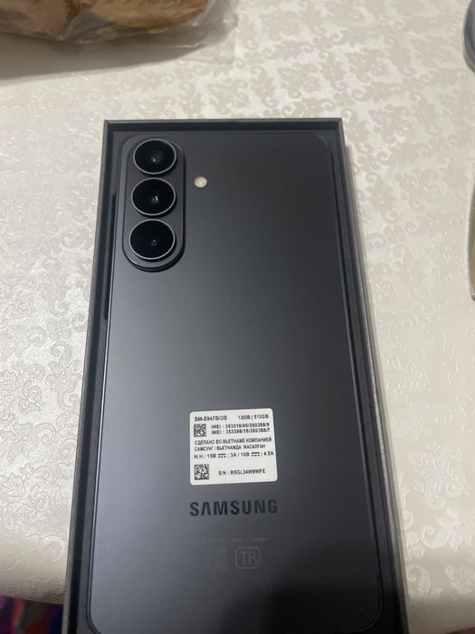 Самсунг S26+ новый телефон