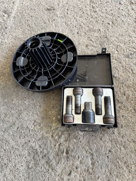 Секретни болтове Mercedes ML350 W164