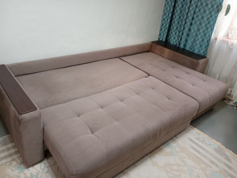 Диван угловой, диван