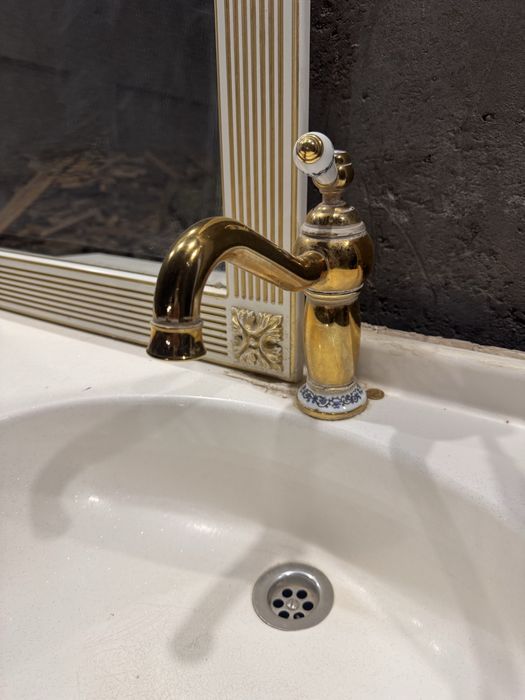 умывальник айнасымен