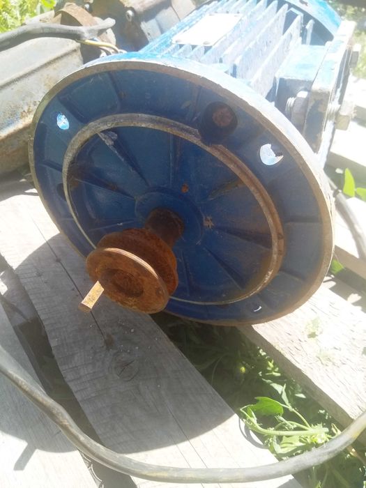 Электродвигатель