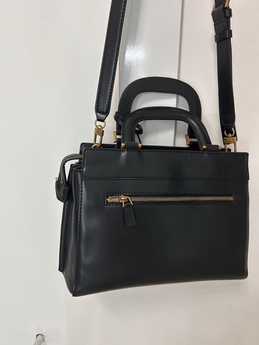 Дамска чанта Guess