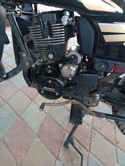 Мотоцикл Suzuki GSX 200