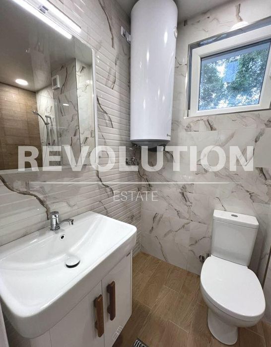 Дава се под наем Двустаен апартамент в Варна, Лятно кино Тракия - 75 кв.м за 600 € - Снимка #3