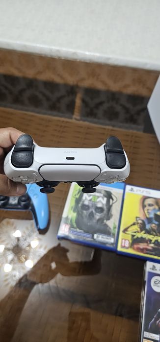 Продам Playstation 5
