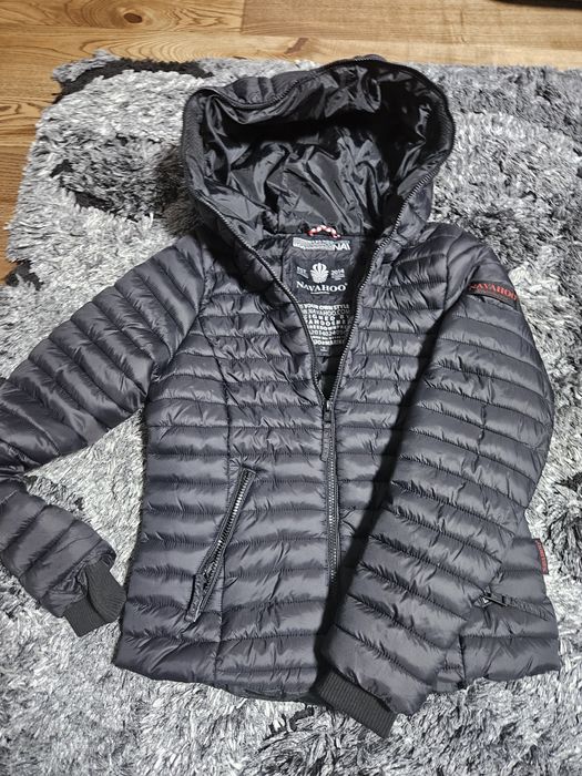 Geacă de iarnă neagră