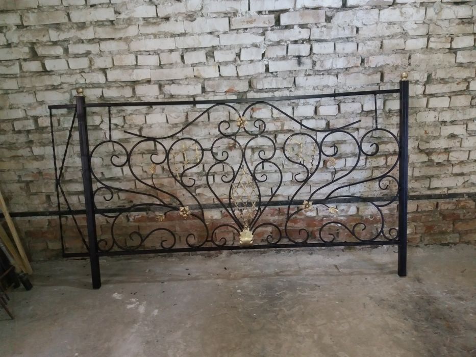 Изготовление металлических оконный решетка и перила