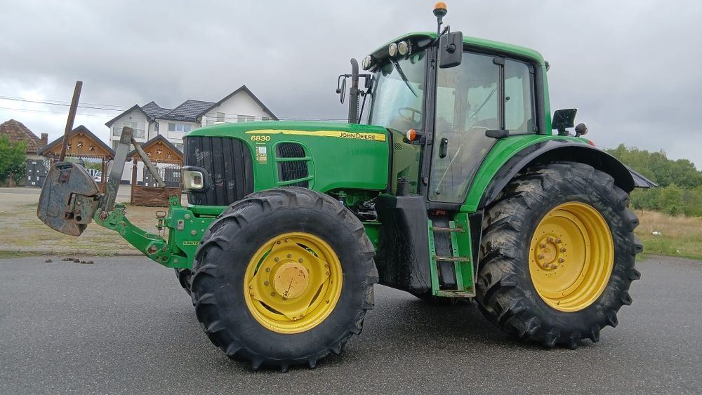 Tractor John  Deer 6830 Premium anul 2010