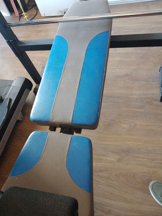 Комбинирана Лежанка с лост и тежести