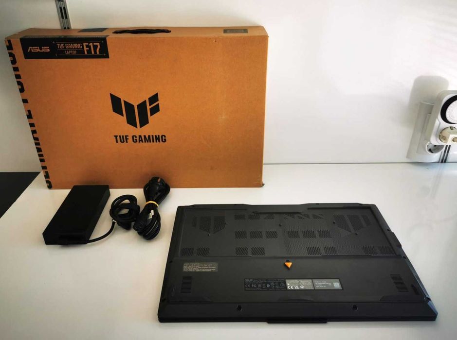 Геймърски лаптоп ASUS TUF GAMING F17 FX707VU (1TB SSD)