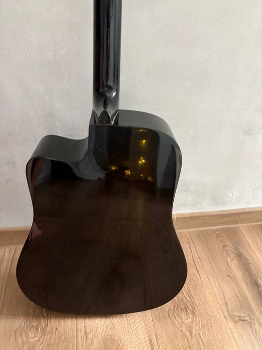 Электроакустическая гитара